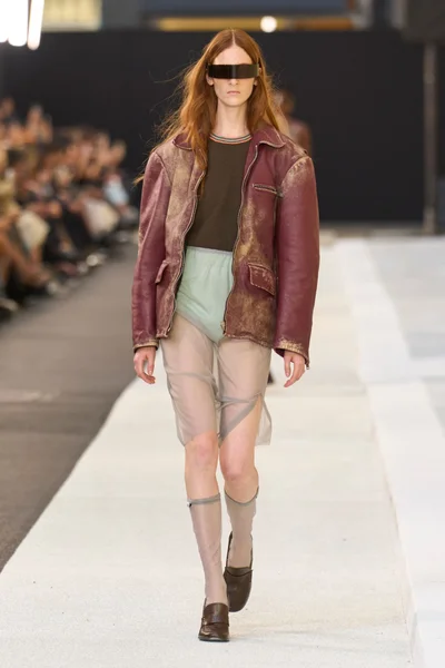 Look 1